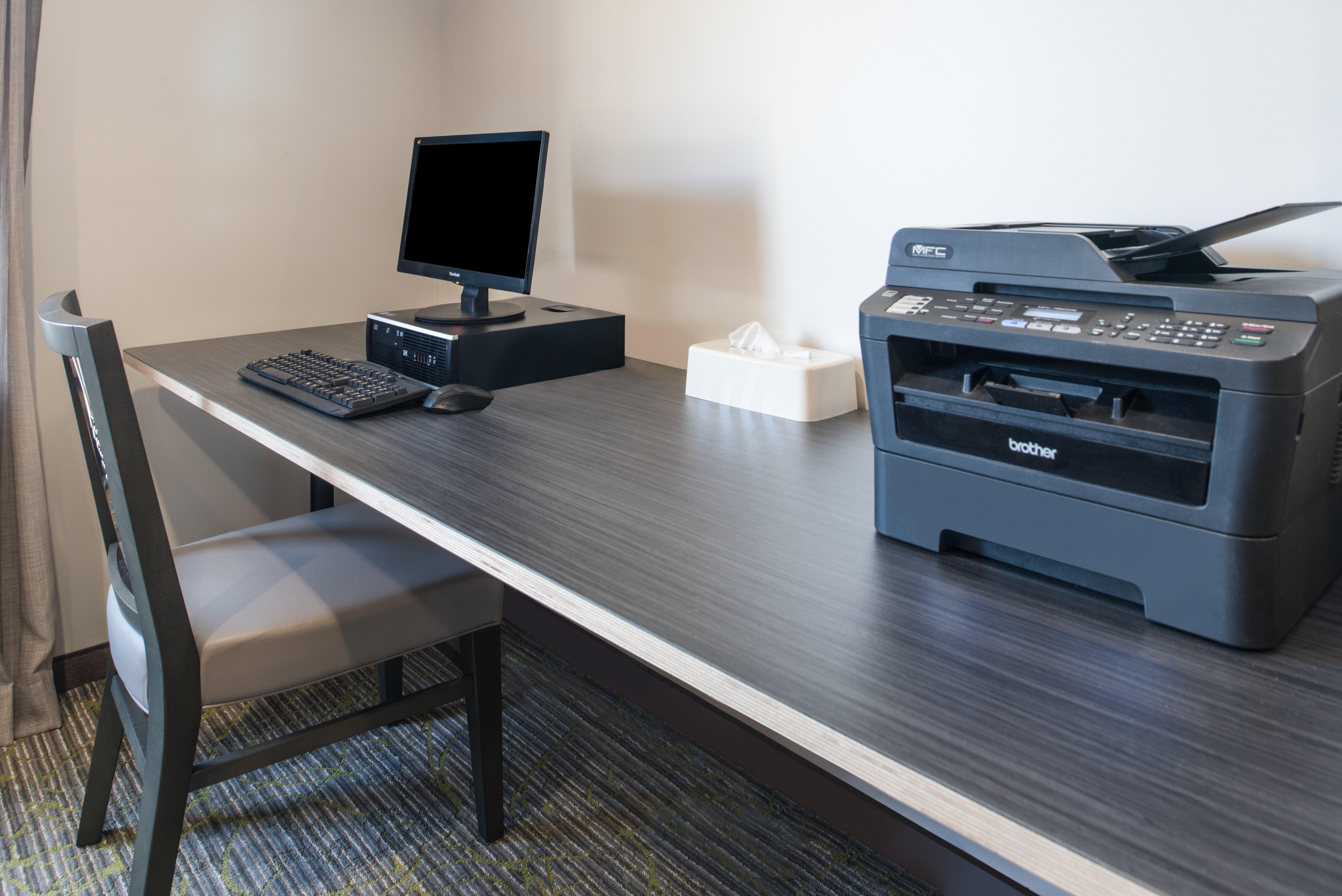 Holiday Inn Express Hotel & Suites Burlington By Ihg Экстерьер фото