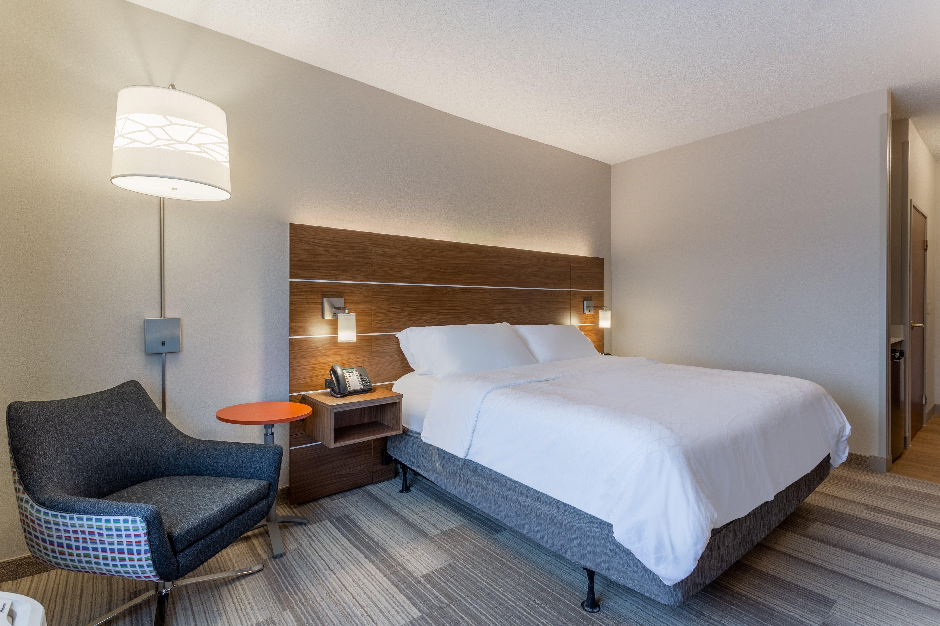 Holiday Inn Express Hotel & Suites Burlington By Ihg Экстерьер фото