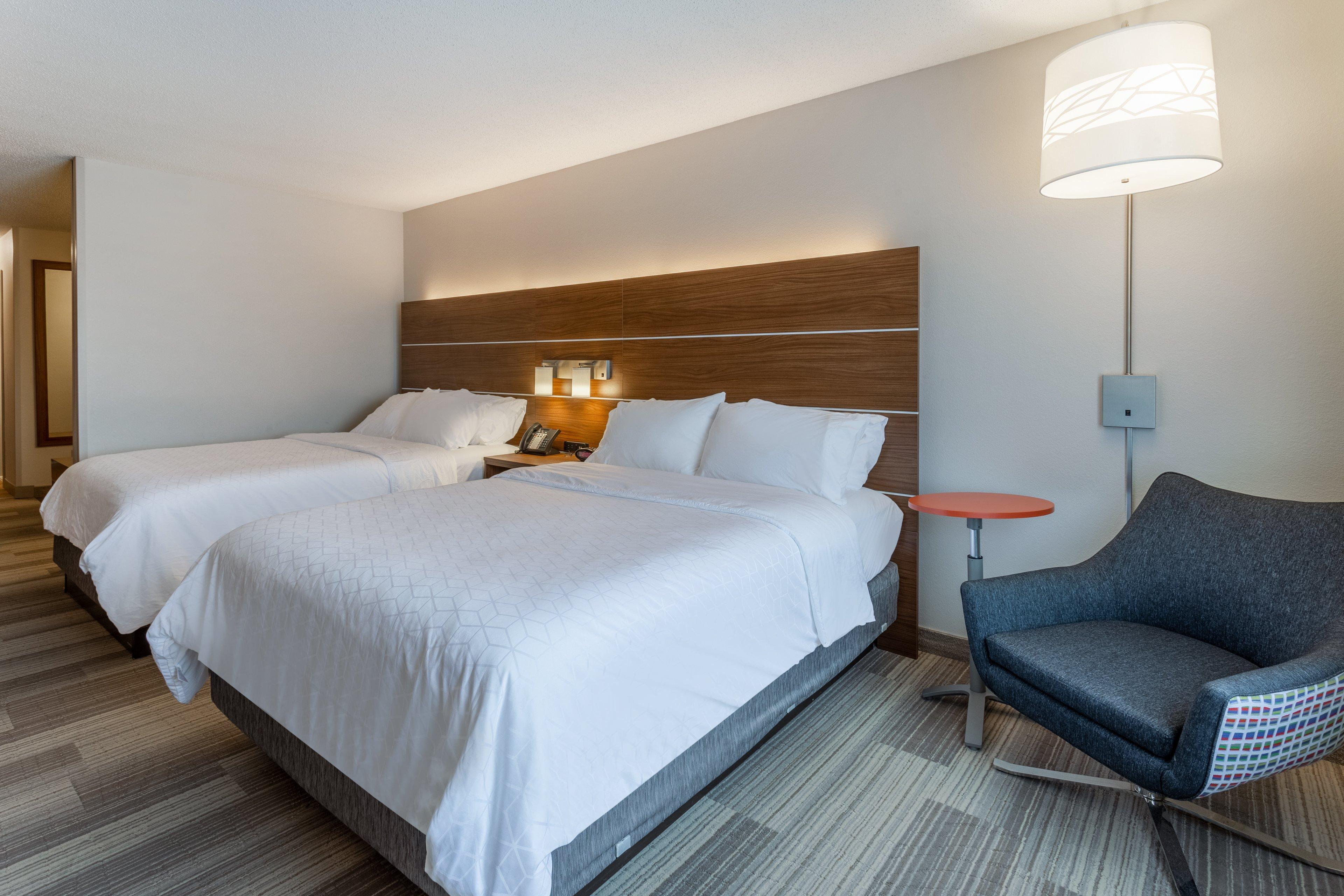 Holiday Inn Express Hotel & Suites Burlington By Ihg Экстерьер фото