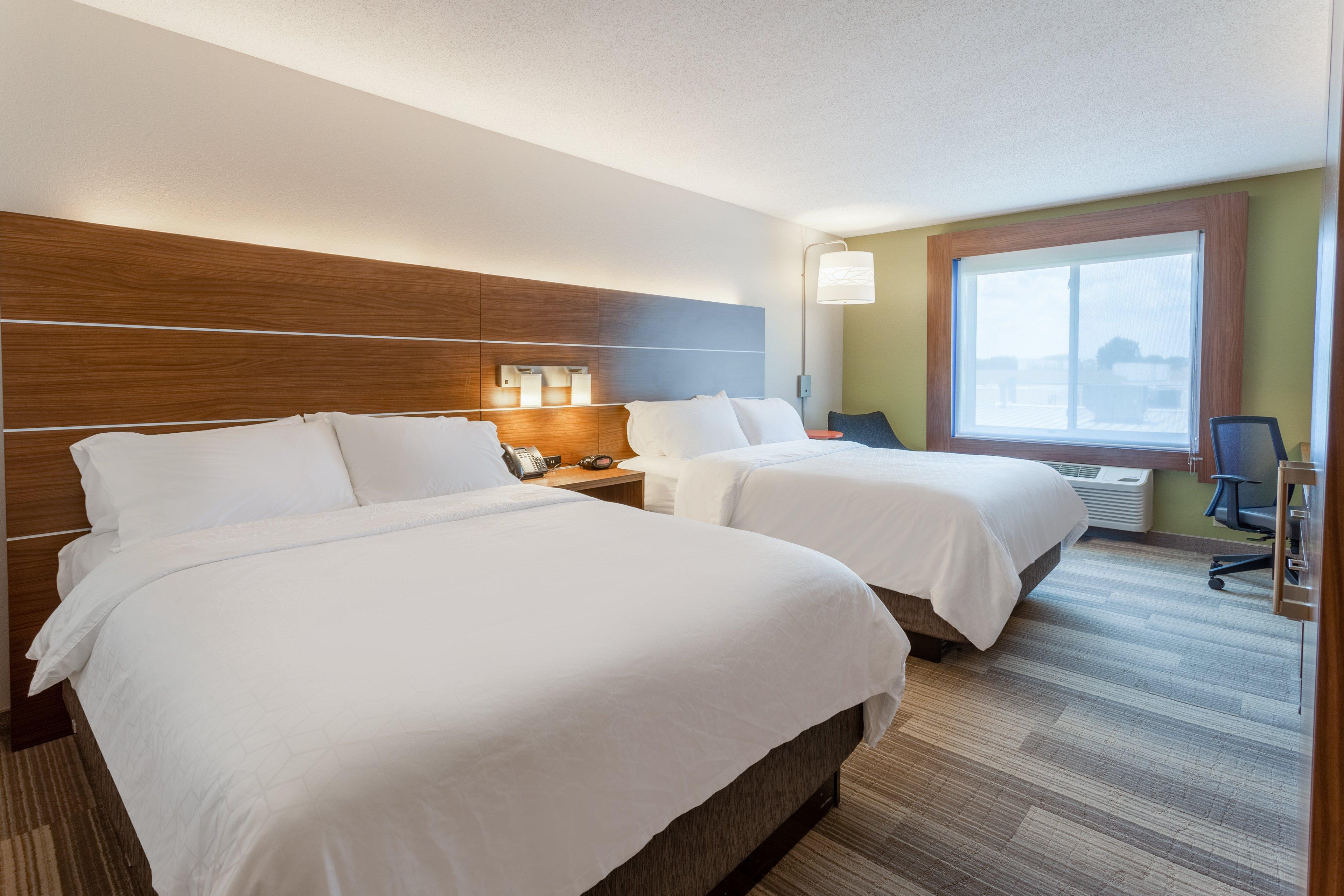Holiday Inn Express Hotel & Suites Burlington By Ihg Экстерьер фото